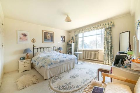 4 bedroom flat for sale, Fairacres, Roehampton Lane, London