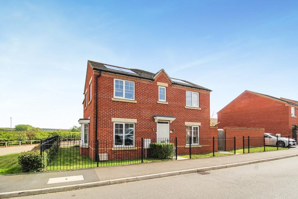 Darsdale Drive, Raunds 3 bed semidetached house for sale £315,000