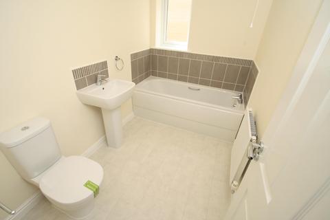 3 bedroom house to rent, Alder Road, Whinmoor, Leeds, West Yorkshire, UK, LS14