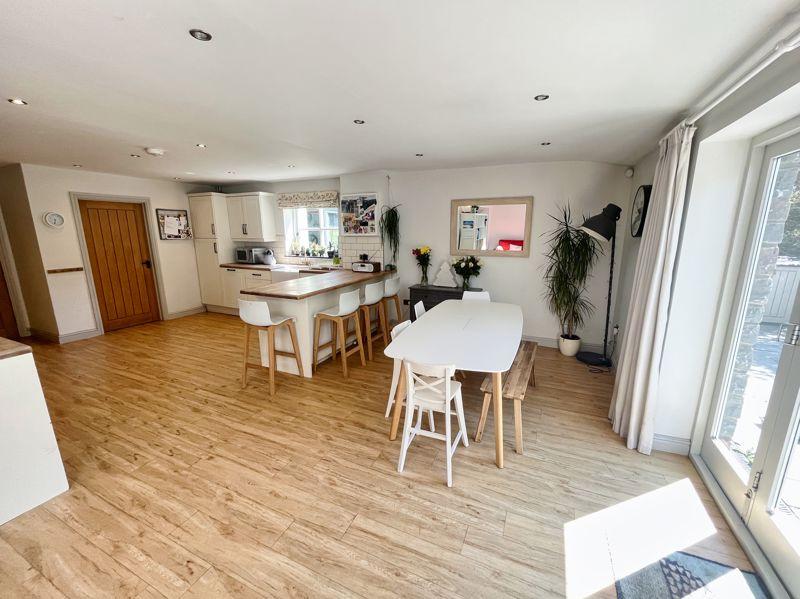 Brynhyfred, Wick Road, Ewenny, The Vale of CF35 5BL 4 bed