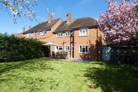 20 Farleys Close, West Horsley, Leatherhead, KT24 6NB