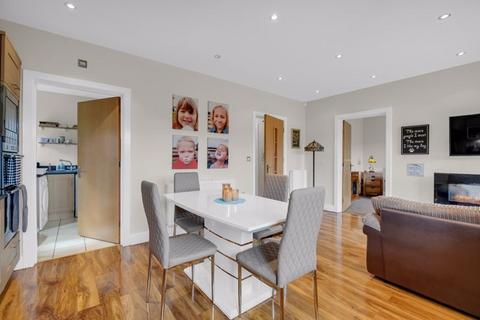 5 Oaks Drive, Sutton Coldfield, B75 5AP