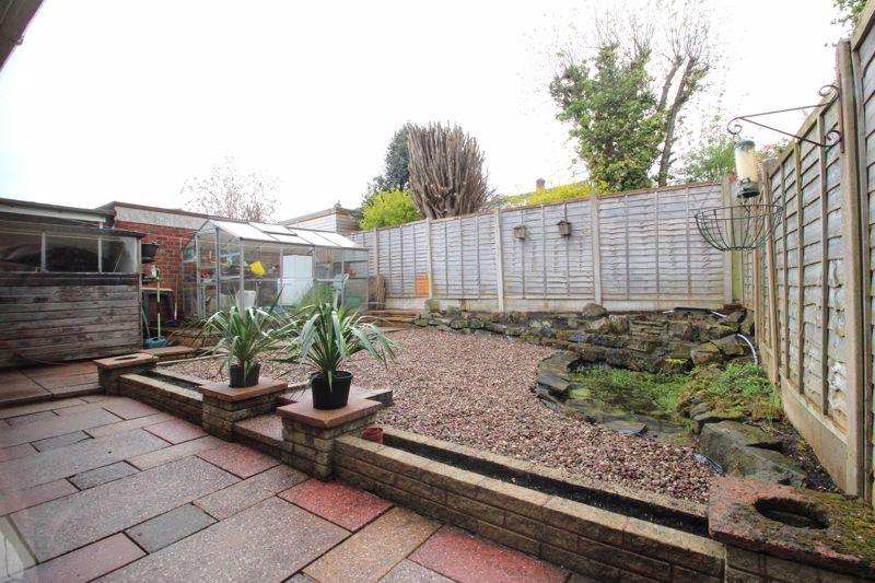 Wheat Hill, Orchard Hills, Walsall, WS5 3DB 2 bed semidetached