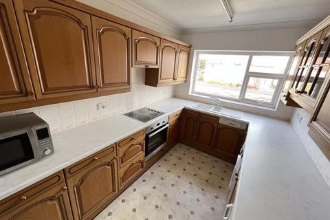 2 bedroom apartment for sale, Warren Drive, Conwy