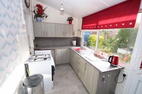 3 bedroom semi-detached house for sale - WATTS LANE, LOUTH