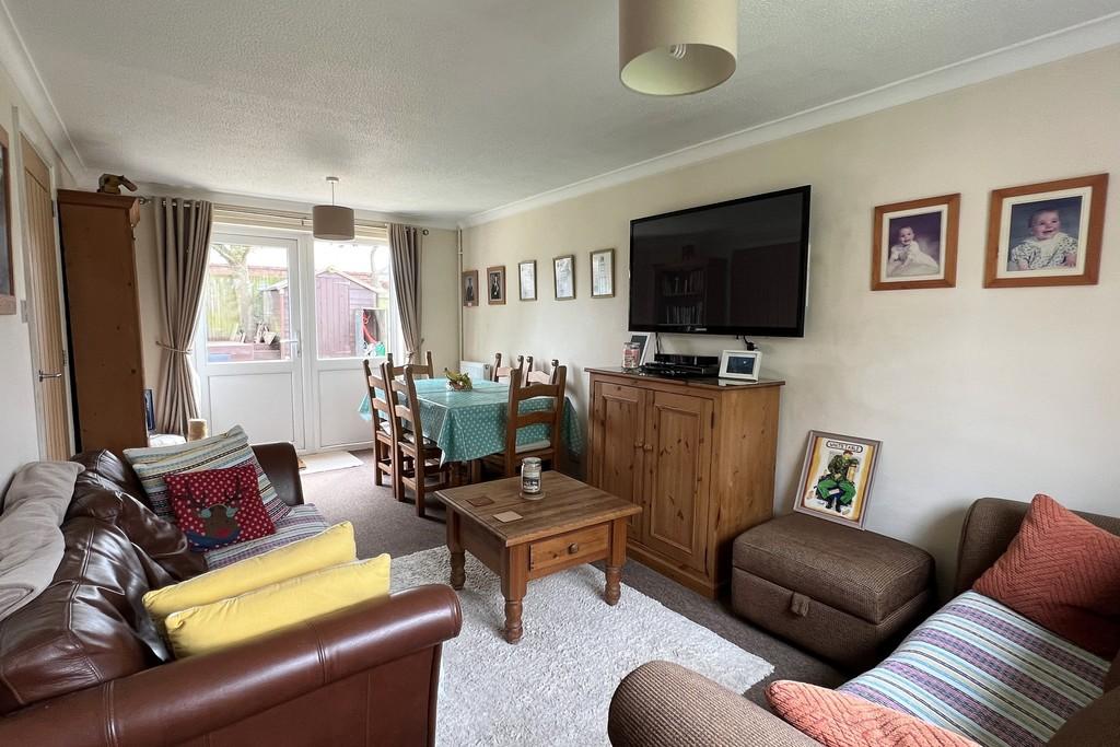 Horse Field View, Melton Mowbray 2 bed semidetached house for sale £