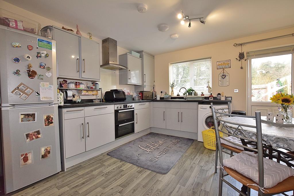 Kitchen new 01