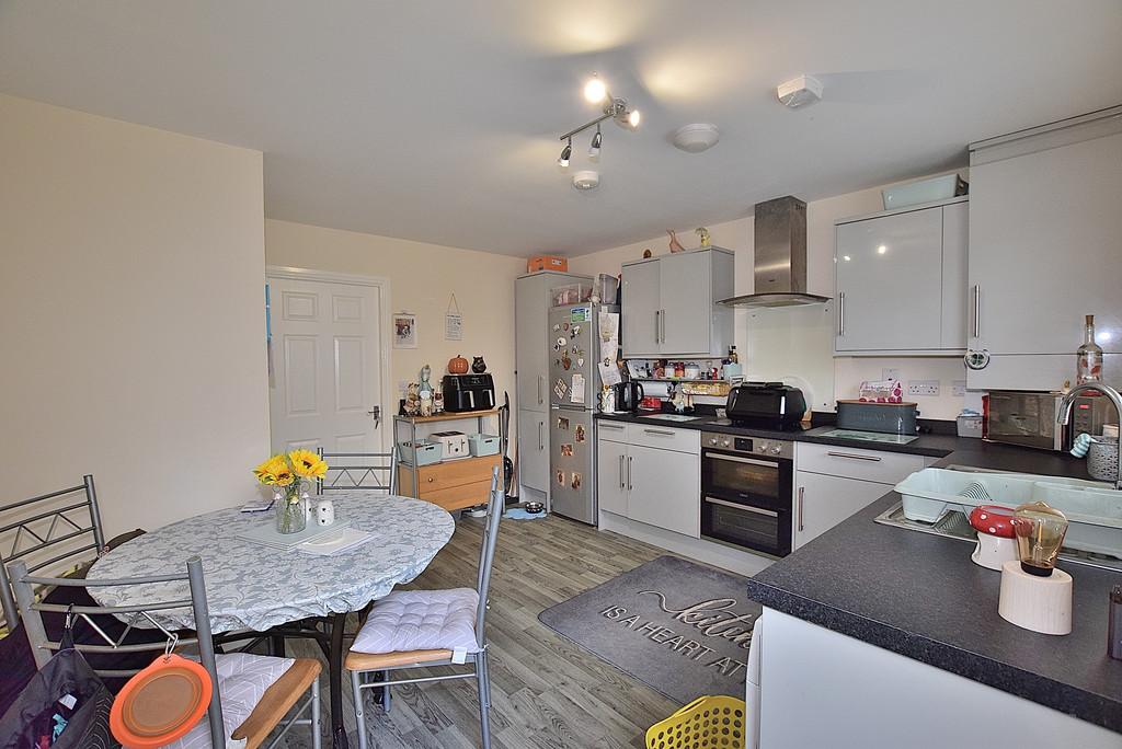 Kitchen new alt 01