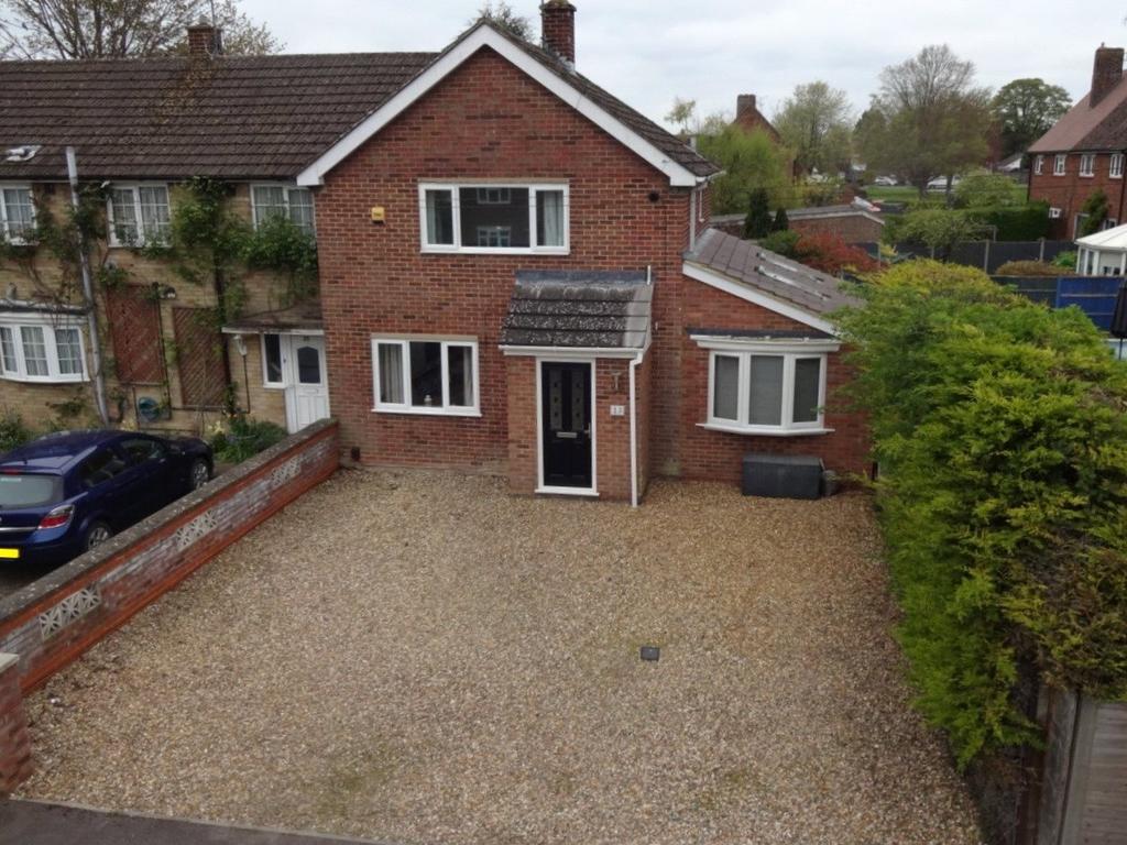 Manor Park, Houghton Regis, Bedfordshire, Bedfordshire, LU5 2 bed end of terrace house for sale