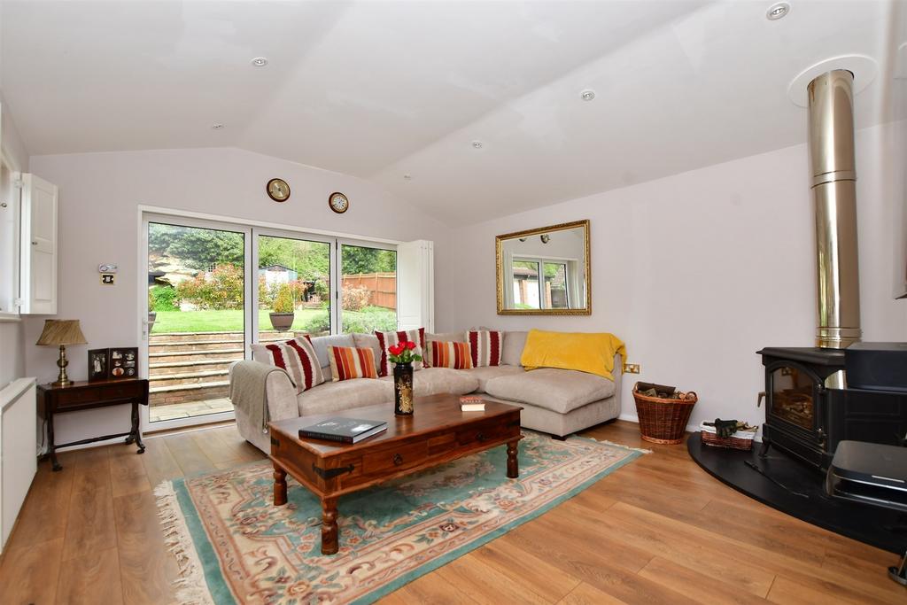 The Quarries, Boughton Monchelsea, Maidstone, Kent 4 bed detached house