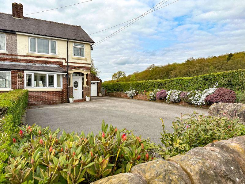 Park Lane Knypersley St8 7nr 3 Bed Semi Detached House £265 000