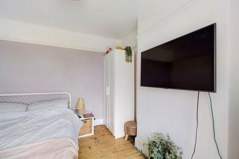 40 Frampton Road, Gloucester, GL1 5QB