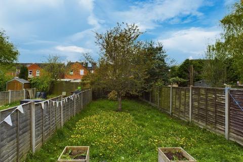 40 Frampton Road, Gloucester, GL1 5QB