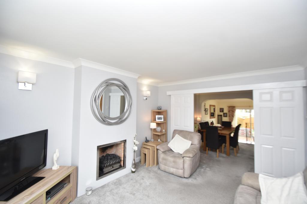 Bedcow View, Kirkintilloch, Glasgow, G66 3JA 3 bed detached villa for