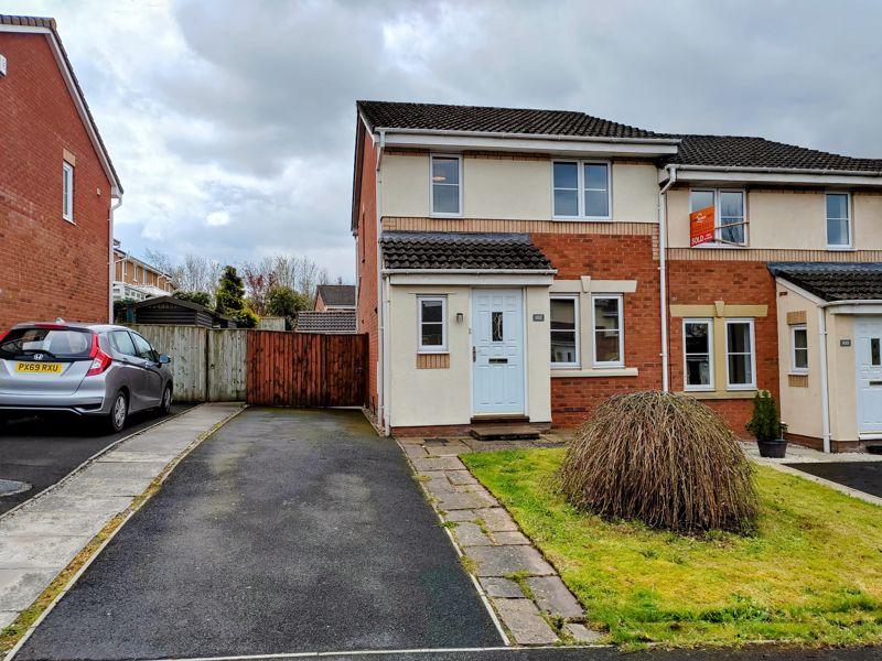 Valley Drive, Carlisle 3 bed terraced house £695 pcm (£160 pw)