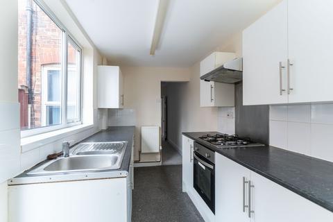 3 bedroom terraced house to rent, Wyberton West Road, Boston, PE21 7JN
