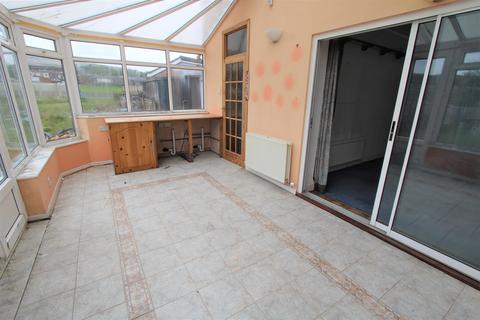 3 bedroom semi-detached house for sale - Delph Avenue, Egerton, Bolton, BL7