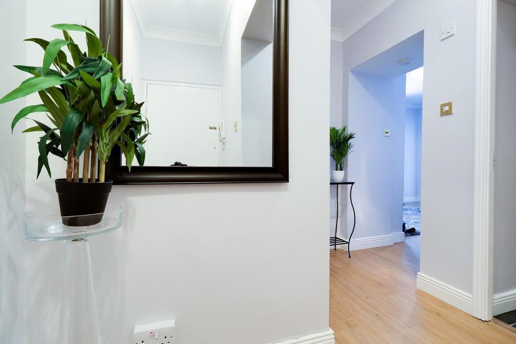 Malvern Road, Cheltenham 1 bed apartment for sale £175,000