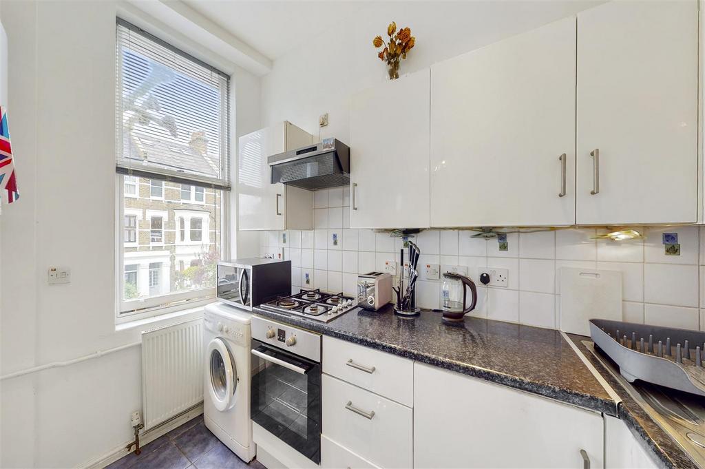 Separate fitted kitchen