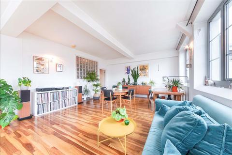 47 Sunlight Square, London, E2 6LD