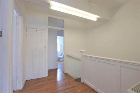 Property to rent, Kingsley Road, Hounslow TW3