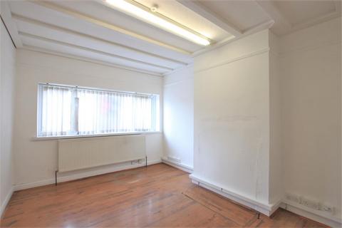 Property to rent, Kingsley Road, Hounslow TW3
