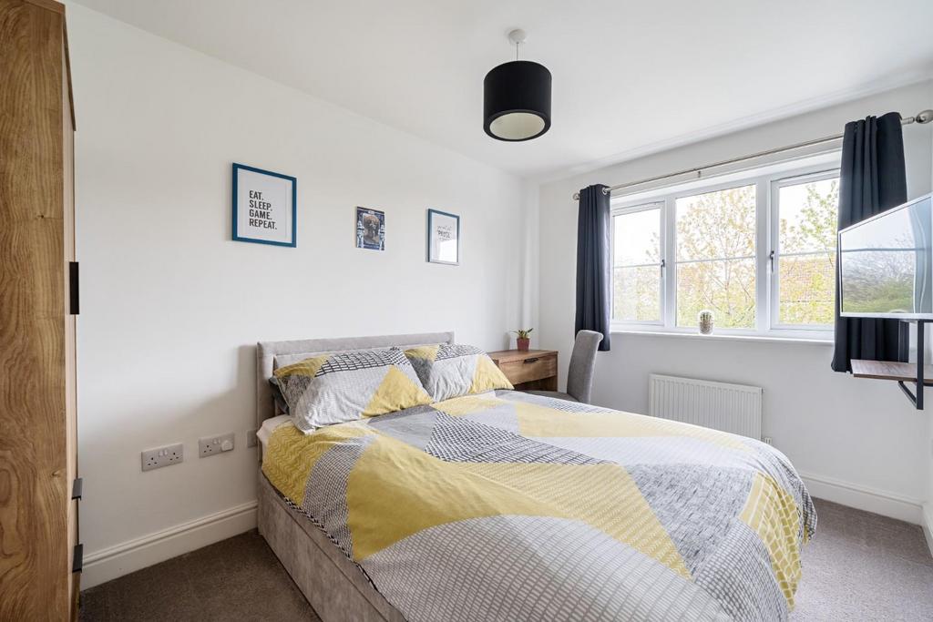 Bedroom.jpg