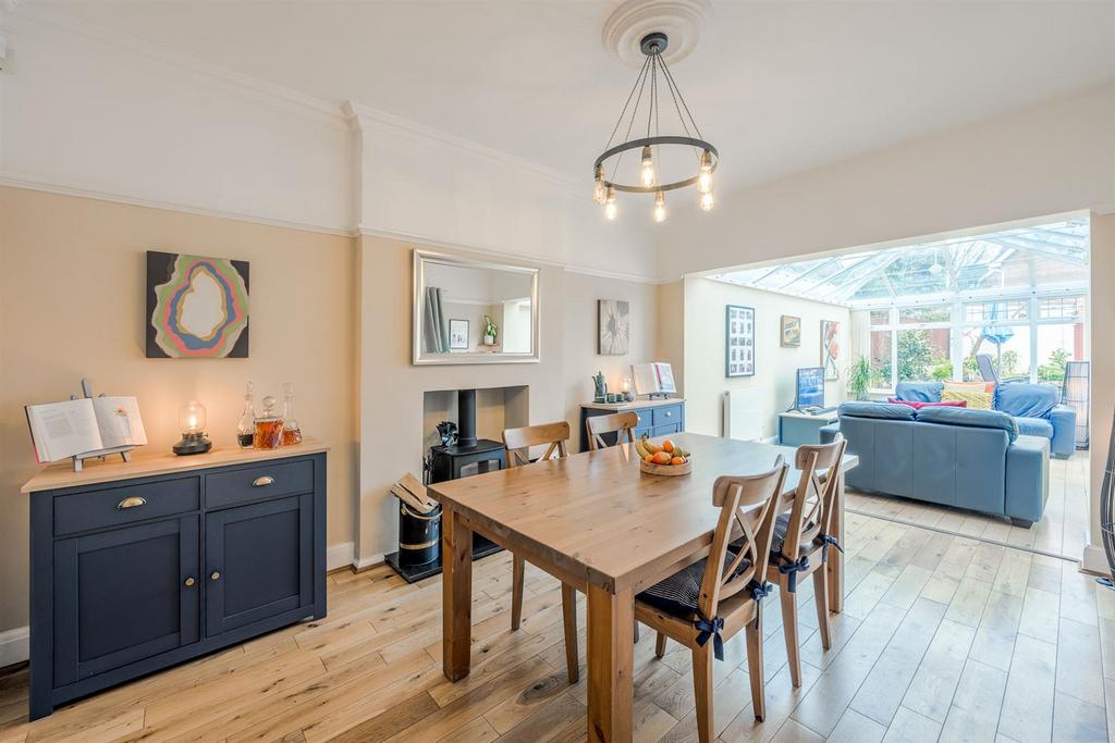 Barrs Road, Cradley Heath, B64 7EX 4 bed detached house for sale £450,000