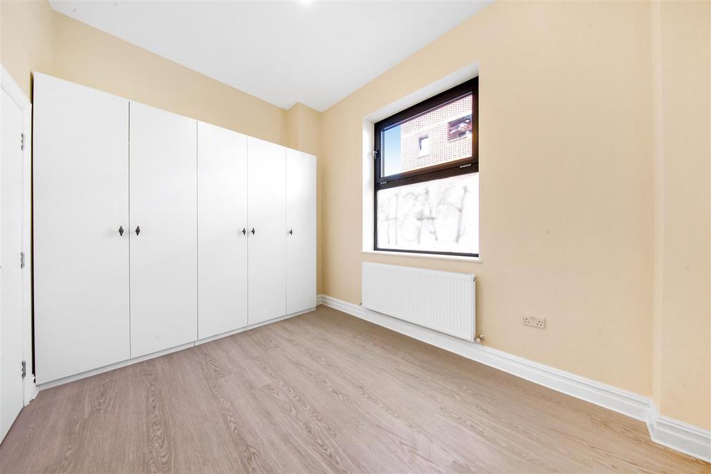 103 Dalston lane  - up GFOUsg Sli90 Swu PHt P.jpg