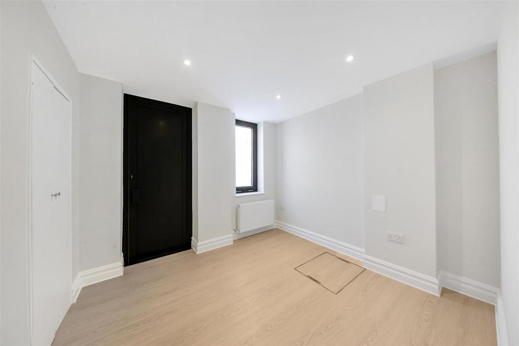 103 Dalston lane  - MBx F5 AWAv XL5 HVAac3 L3.jpg