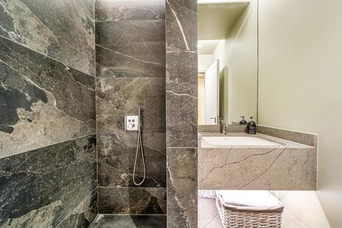 47a Winchester Avenue, London, NW6 7TT