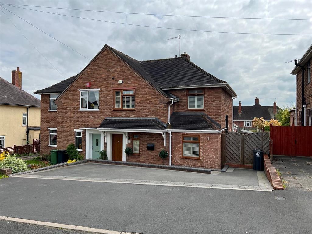 Princes Road, Norton, DY8 3ED 3 bed semidetached house for sale £315,000