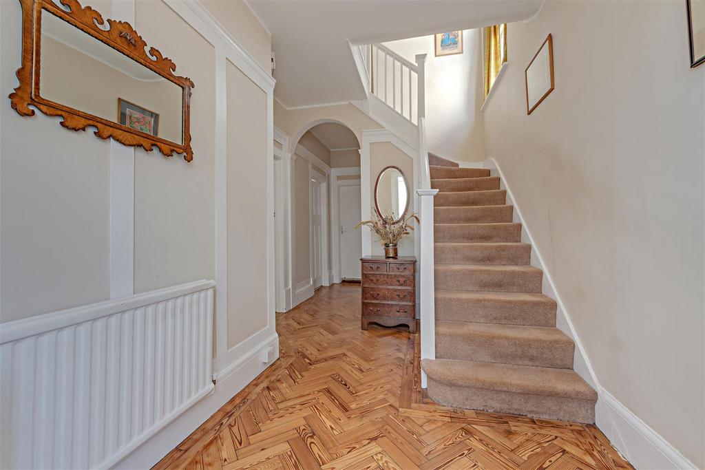 Hillway, Highgate, London, N6 6 bed house for sale £2,795,000