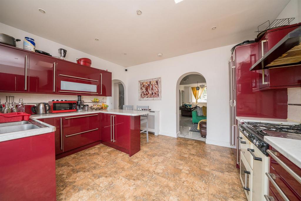 Cedar Walk, Hemel Hempstead 3 bed house for sale £600,000