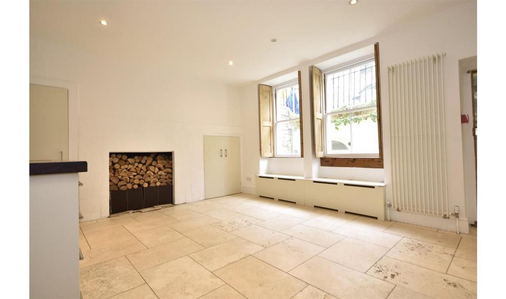 Rivers Street, Bath BA1 6 bed house £4,800 pcm (£1,108 pw)