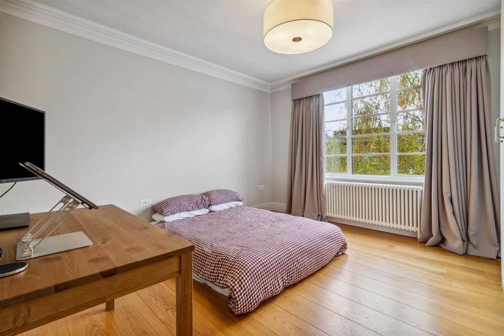 Dukes Avenue,W4 FOR SALE