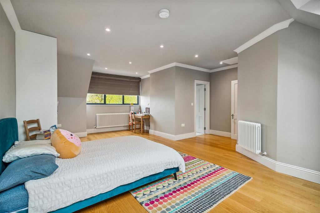 Dukes Avenue,W4 FOR SALE