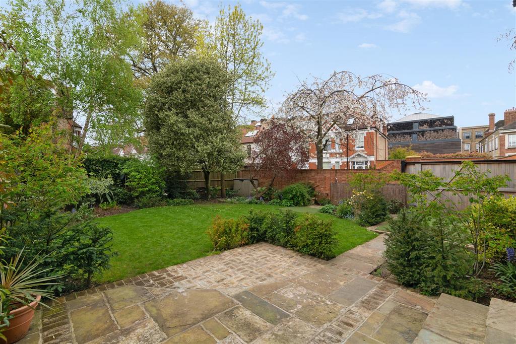 Dukes Avenue,W4 FOR SALE