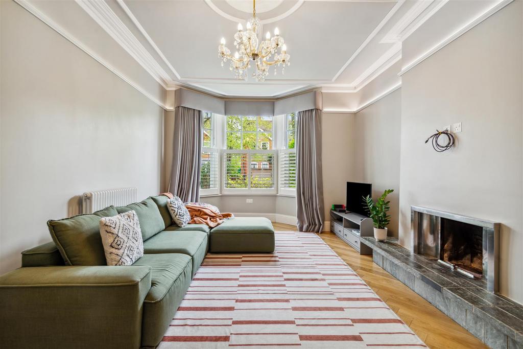 Dukes Avenue,W4 FOR SALE