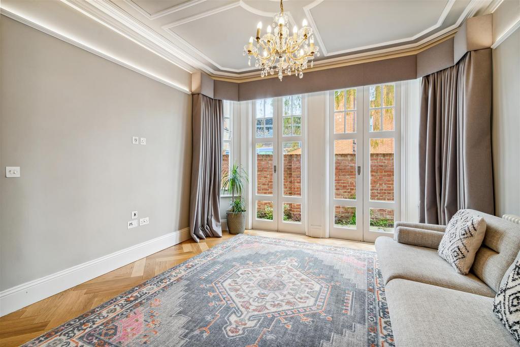Dukes Avenue,W4 FOR SALE
