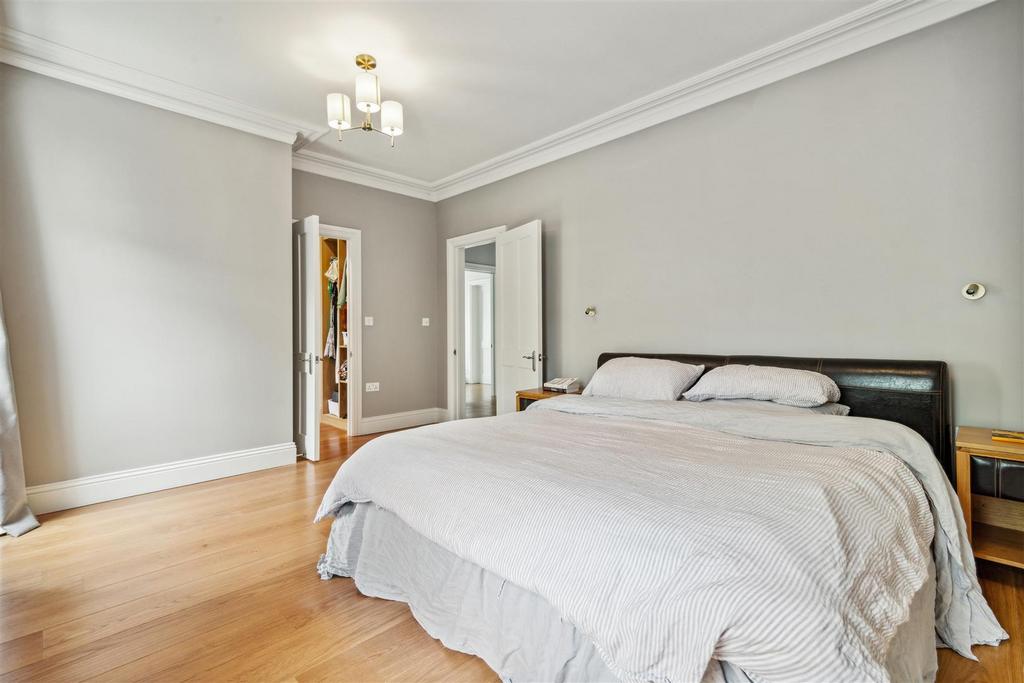 Dukes Avenue,W4 FOR SALE