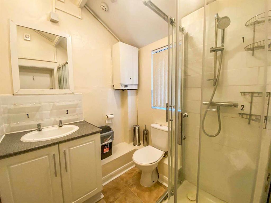 Bathroom 1&amp;2.JPG