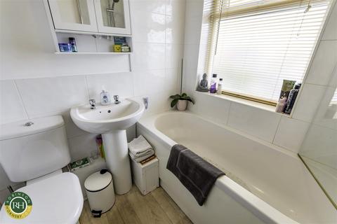 14 Sledmere Road, Doncaster, DN5 8SE