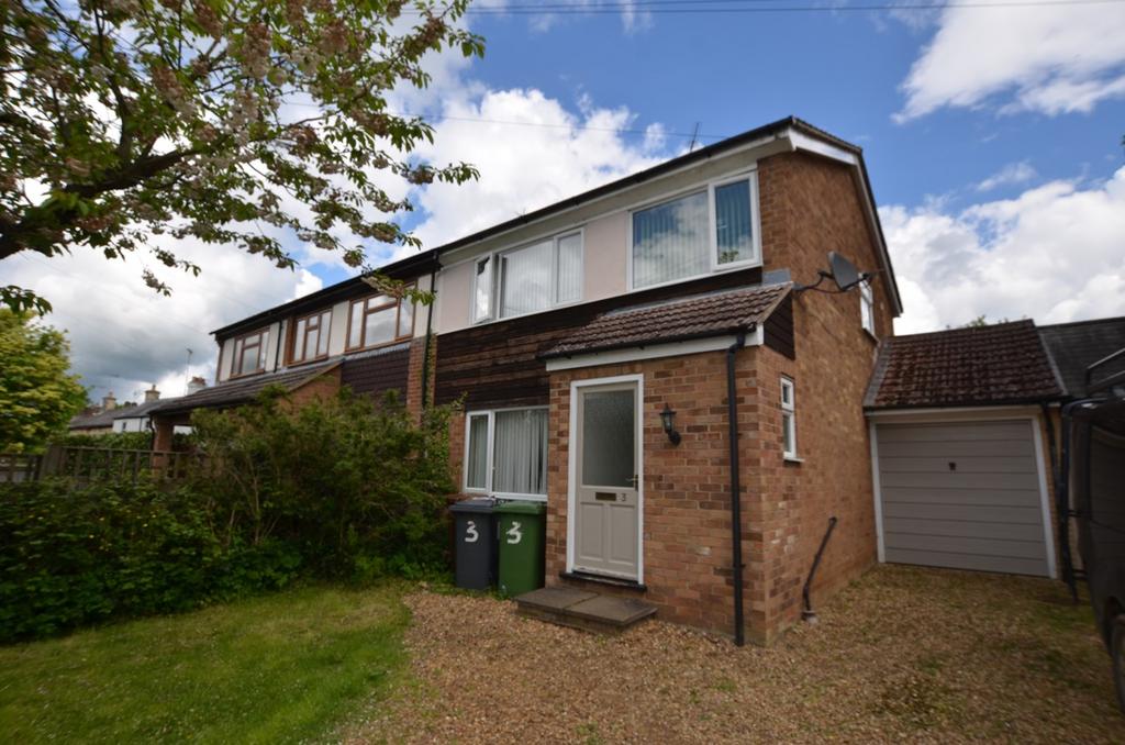 Church Hill, Castor, Peterborough, PE5 3 bed link detached house to