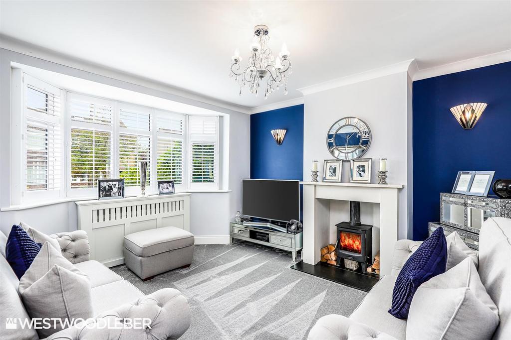 Trafalgar Avenue, Broxbourne EN10 4 bed semidetached house £735,000