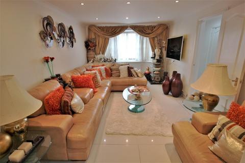 3 bedroom house for sale - Turnbury Close, London