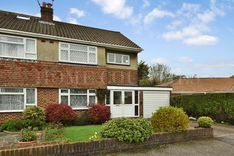16 Causeway Close, Potters Bar, EN6 5HW