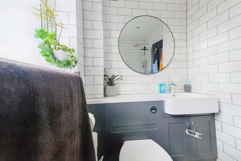 18 Trinity Road, Chelmsford, CM2 6HR