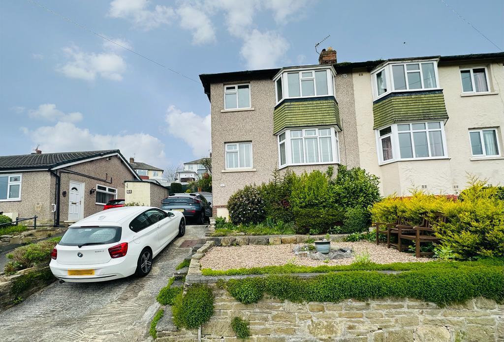 Southlands Grove West, Riddlesden... 3 bed semidetached house £215,000