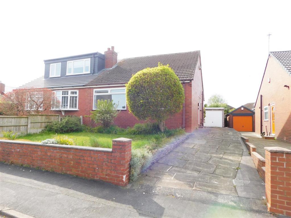 Pennine View, Royton, Oldham 2 bed semidetached bungalow for sale £